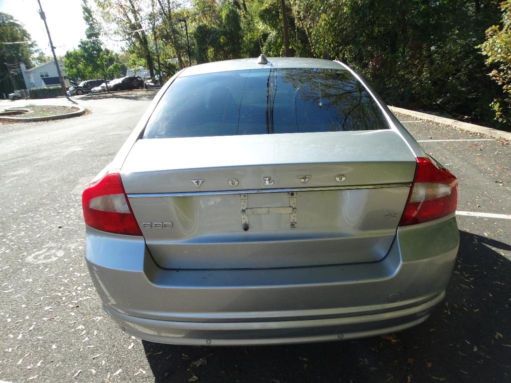 used 2009 Volvo S80 car, priced at $4,595