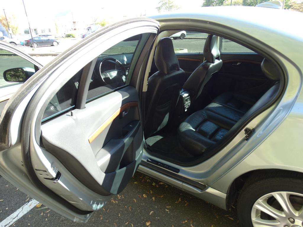 used 2009 Volvo S80 car, priced at $4,595