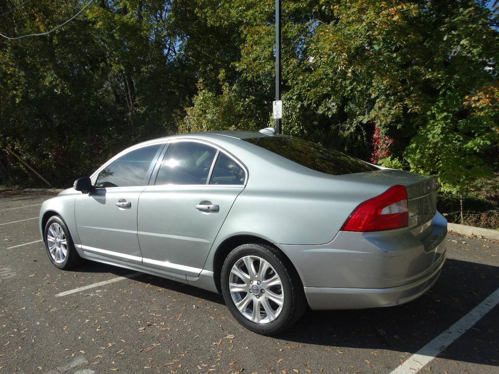 used 2009 Volvo S80 car, priced at $4,595
