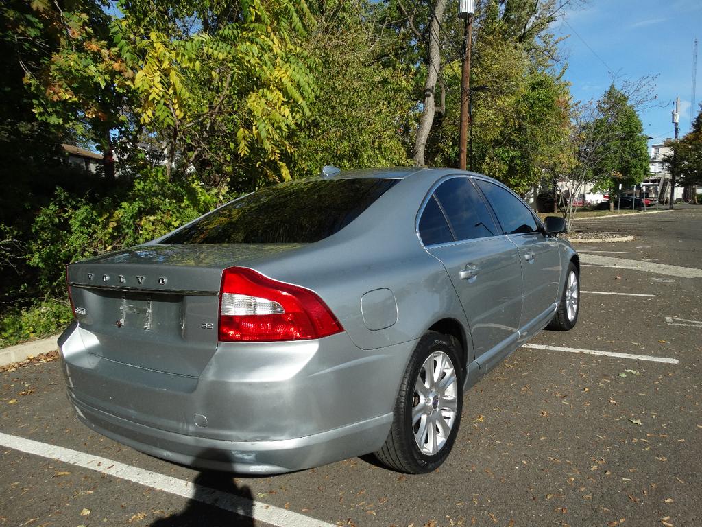 used 2009 Volvo S80 car, priced at $4,595