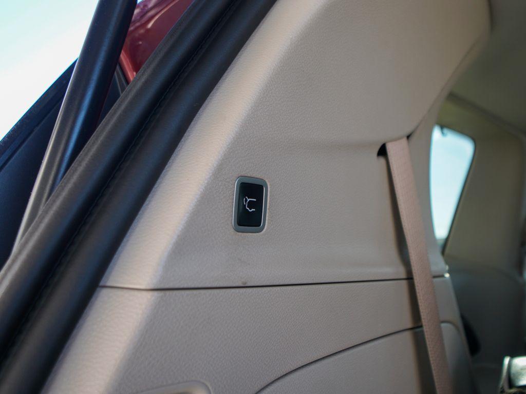 used 2021 Chrysler Pacifica car, priced at $30,844