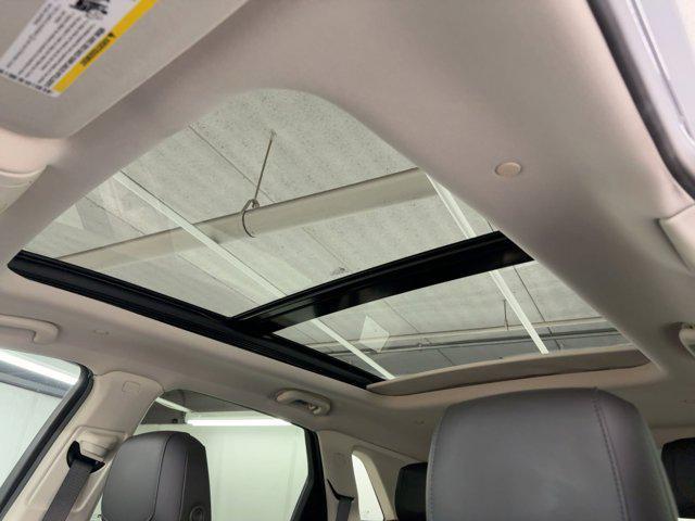 used 2017 Cadillac XT5 car, priced at $15,999