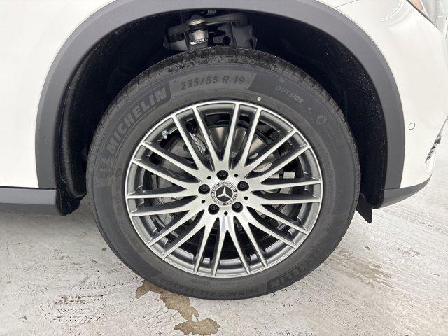 new 2026 Mercedes-Benz GLC 300 car, priced at $53,190