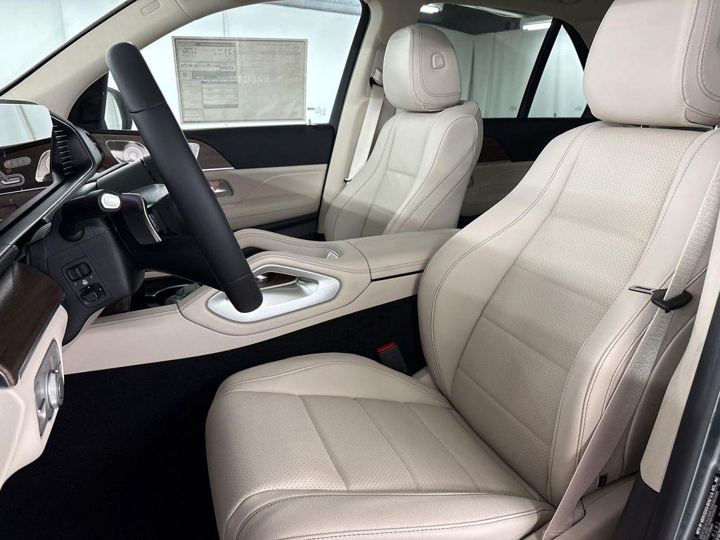 new 2026 Mercedes-Benz GLE 450 car, priced at $81,820