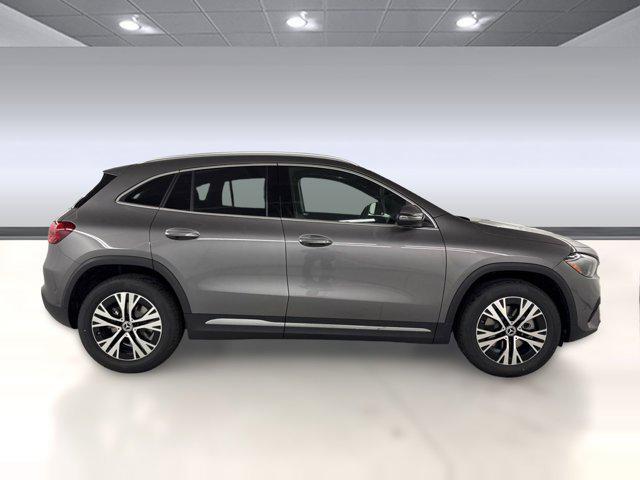 new 2026 Mercedes-Benz GLA 250 car, priced at $48,095