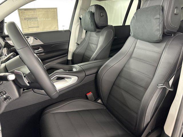 new 2026 Mercedes-Benz GLS 450 car