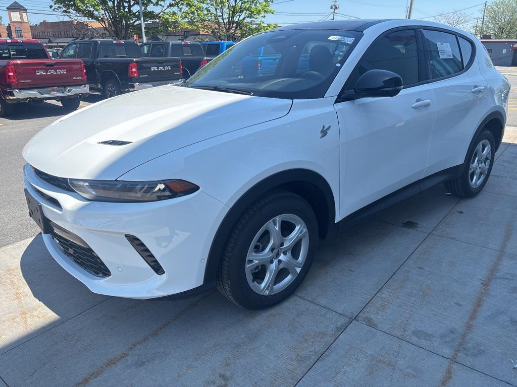 new 2025 Dodge Hornet car, priced at $38,284
