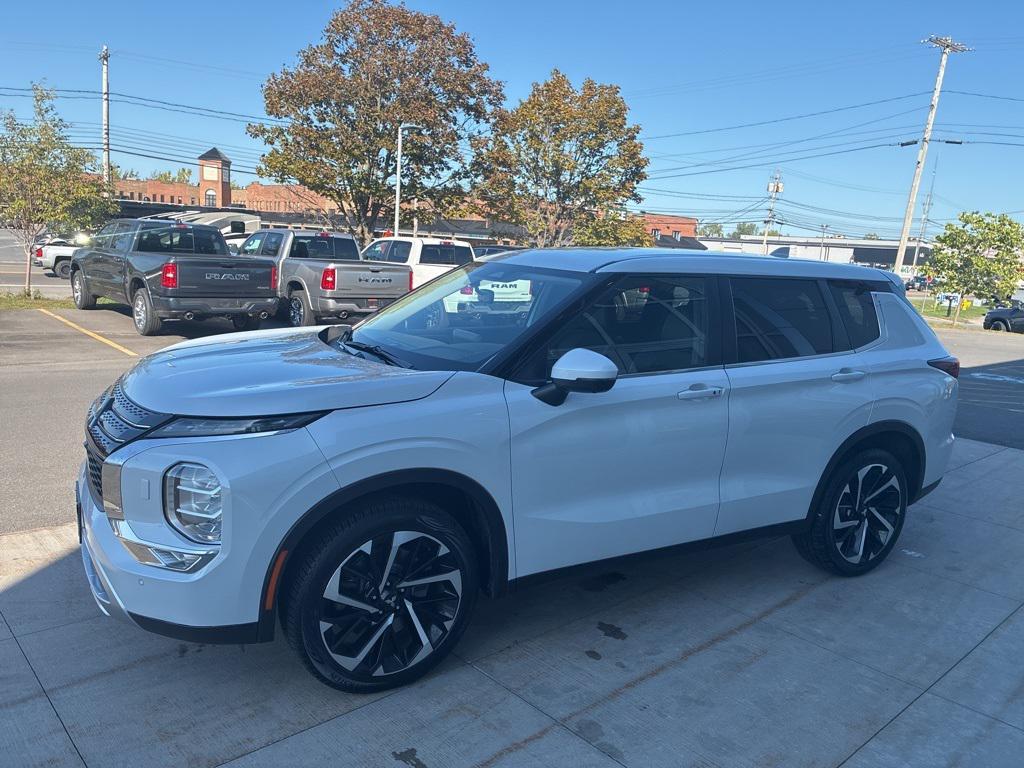 used 2024 Mitsubishi Outlander car, priced at $22,600