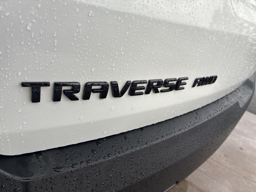 used 2023 Chevrolet Traverse car, priced at $35,900