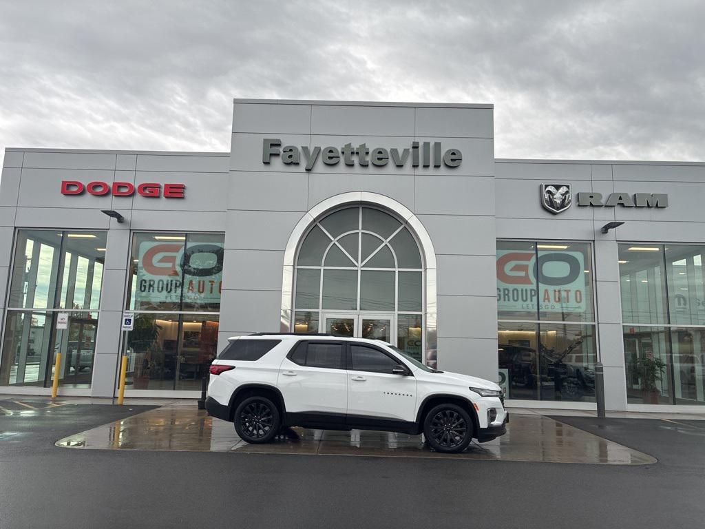 used 2023 Chevrolet Traverse car, priced at $35,900