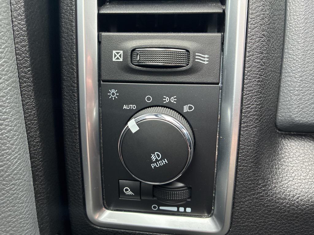 used 2020 Ram 1500 Classic car, priced at $27,000