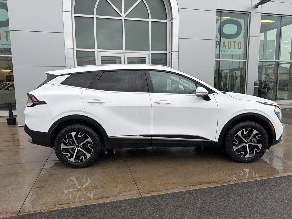 used 2025 Kia Sportage car, priced at $28,200