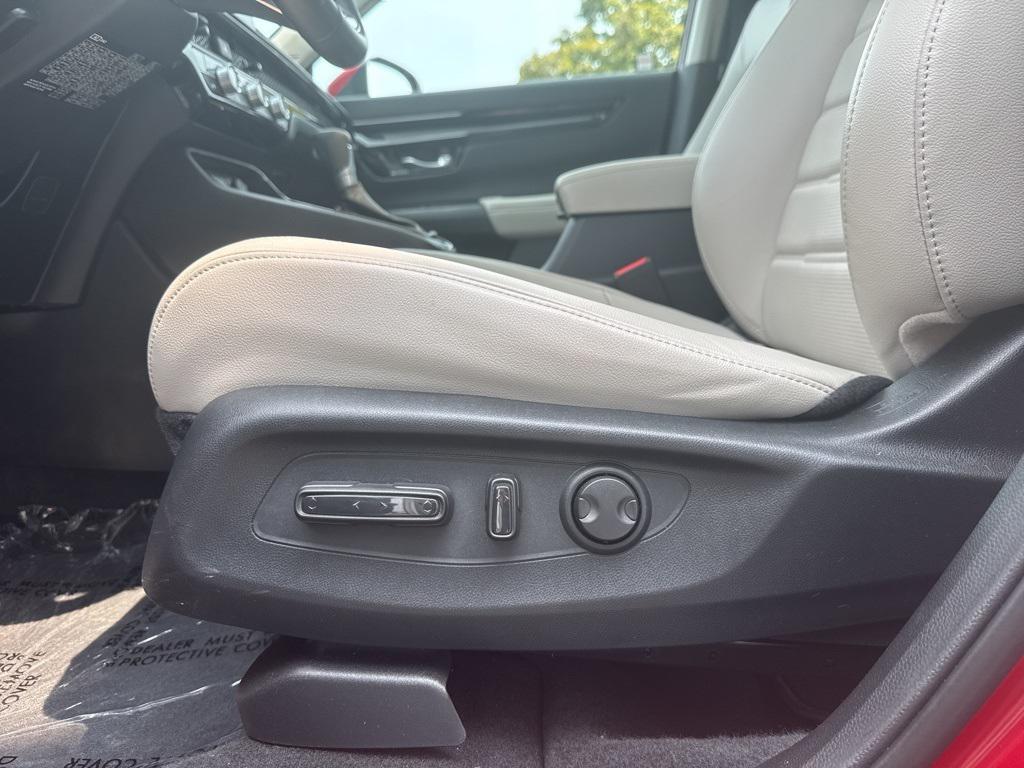 used 2025 Honda CR-V car, priced at $34,200