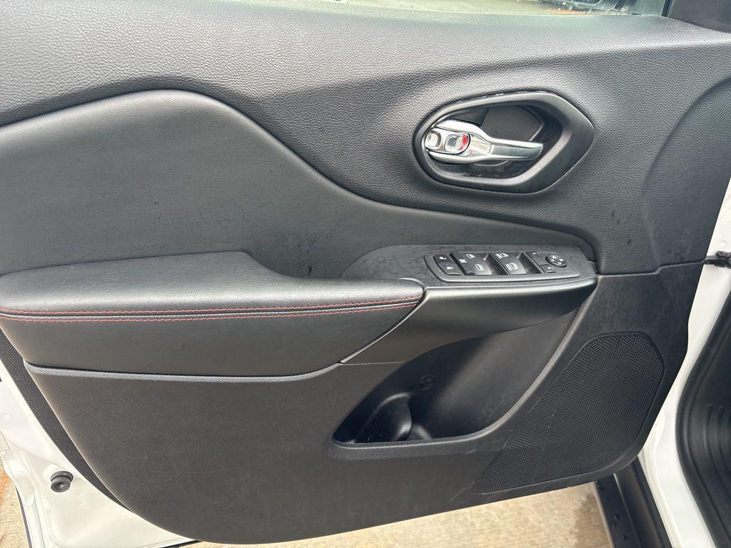 used 2022 Jeep Cherokee car, priced at $25,200