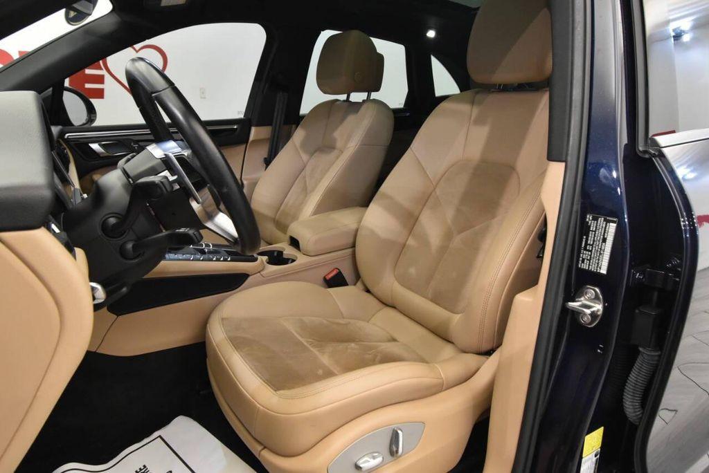 used 2020 Porsche Macan car