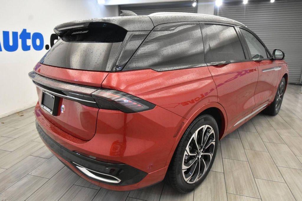 used 2024 Lincoln Nautilus car