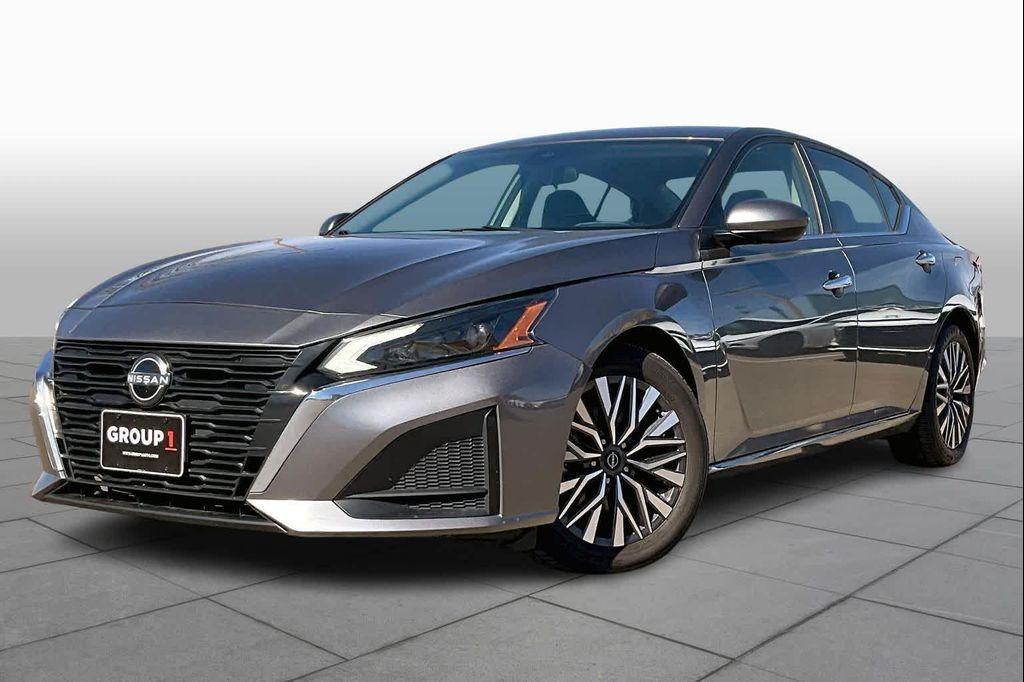 used 2023 Nissan Altima car, priced at $18,997