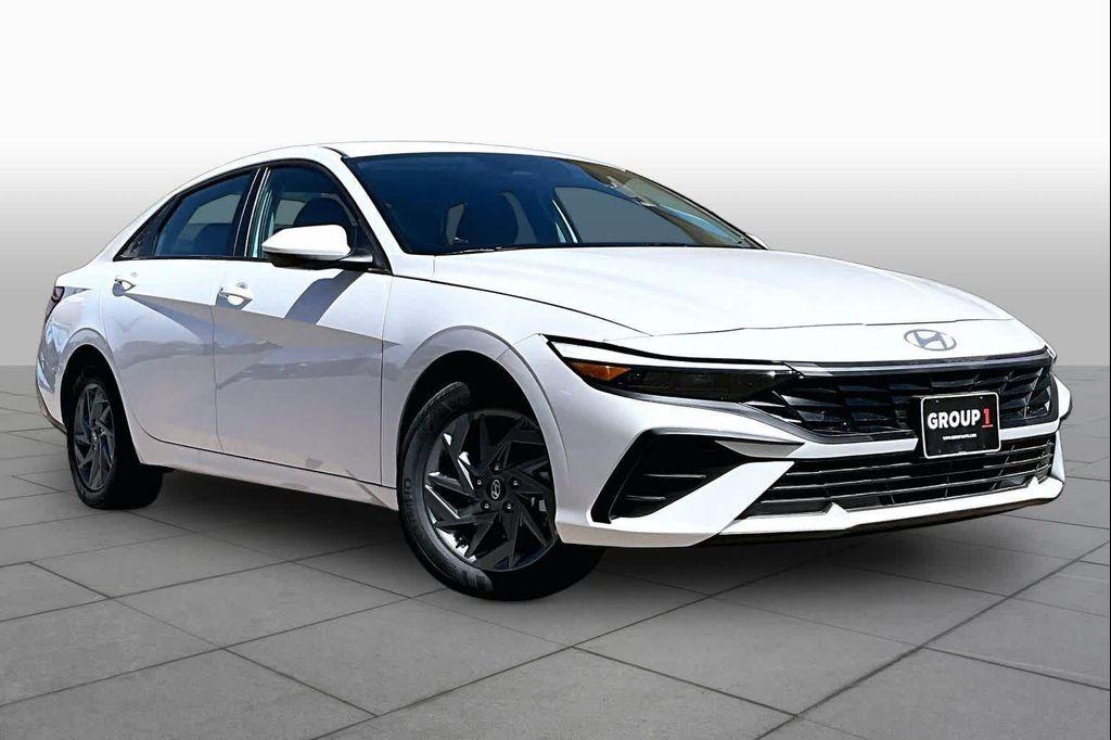 new 2026 Hyundai ELANTRA HEV car, priced at $27,275