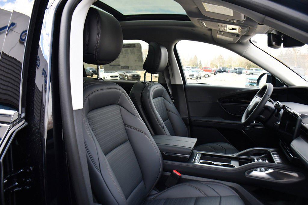 new 2026 Lincoln Nautilus car, priced at $58,912