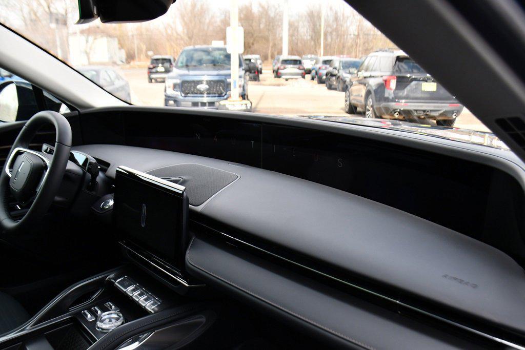 new 2026 Lincoln Nautilus car, priced at $58,912
