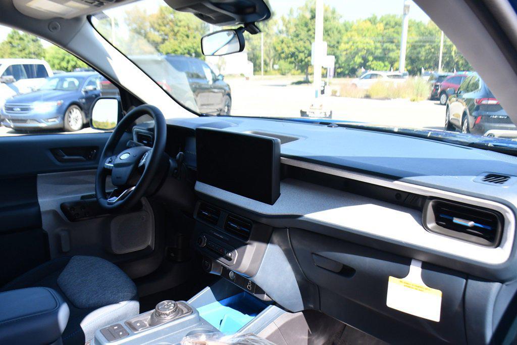 new 2025 Ford Maverick car, priced at $31,843