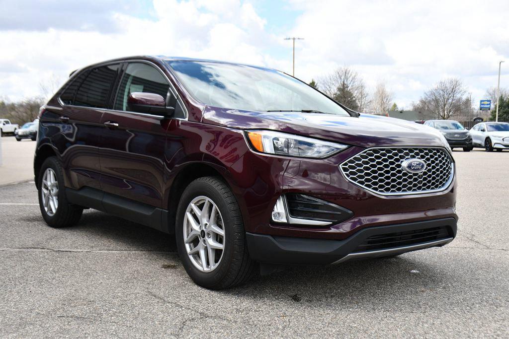 used 2024 Ford Edge car, priced at $25,173