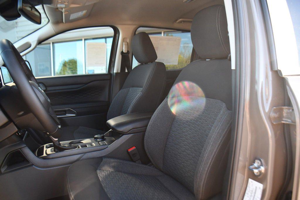 new 2025 Ford Ranger car, priced at $40,861