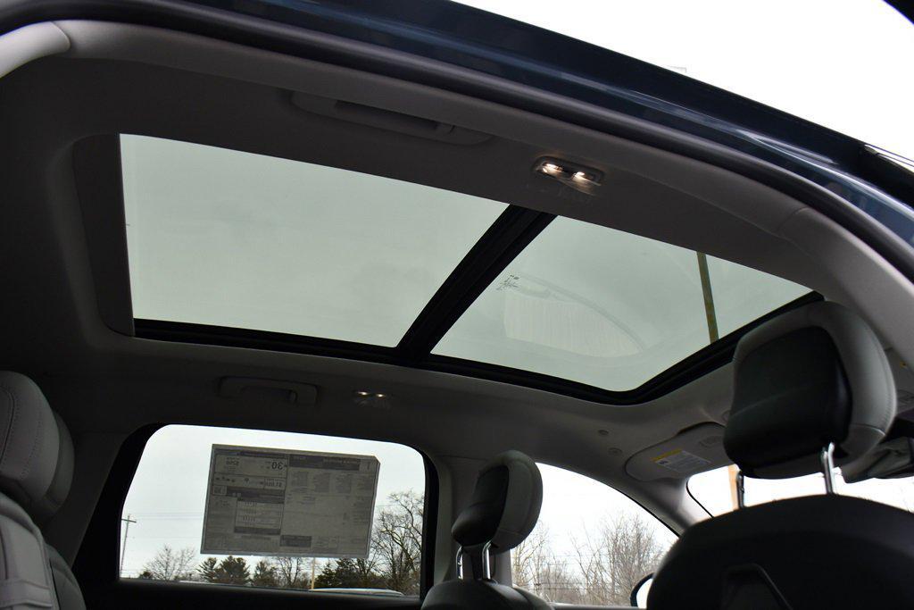 new 2026 Lincoln Nautilus car, priced at $55,552