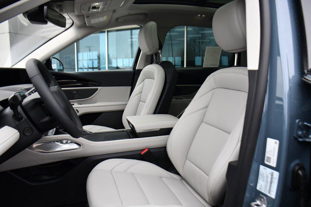 new 2026 Lincoln Nautilus car, priced at $55,552