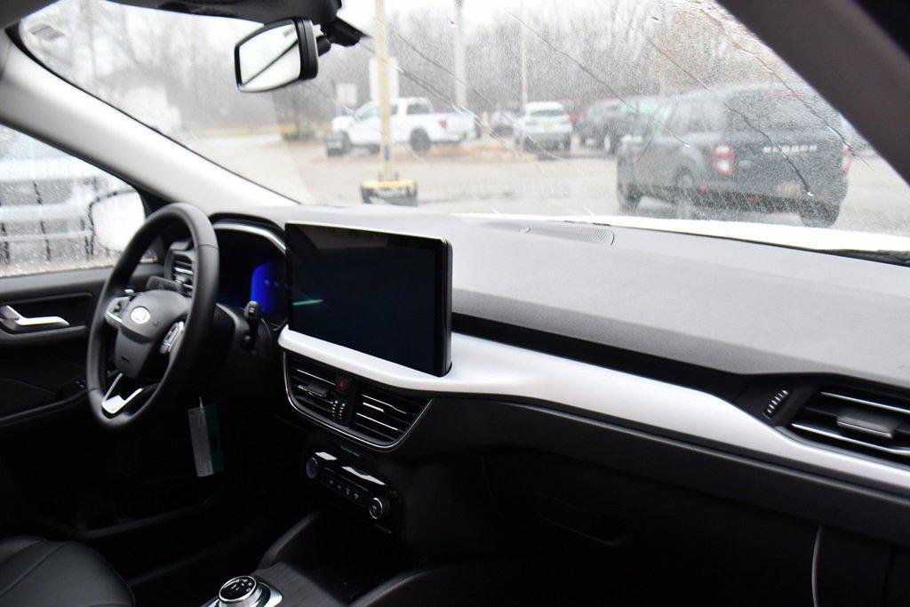 new 2026 Ford Escape PHEV car, priced at $36,528