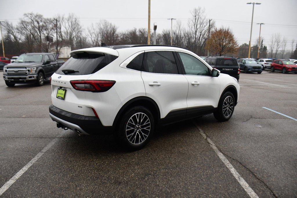 new 2026 Ford Escape PHEV car, priced at $36,528