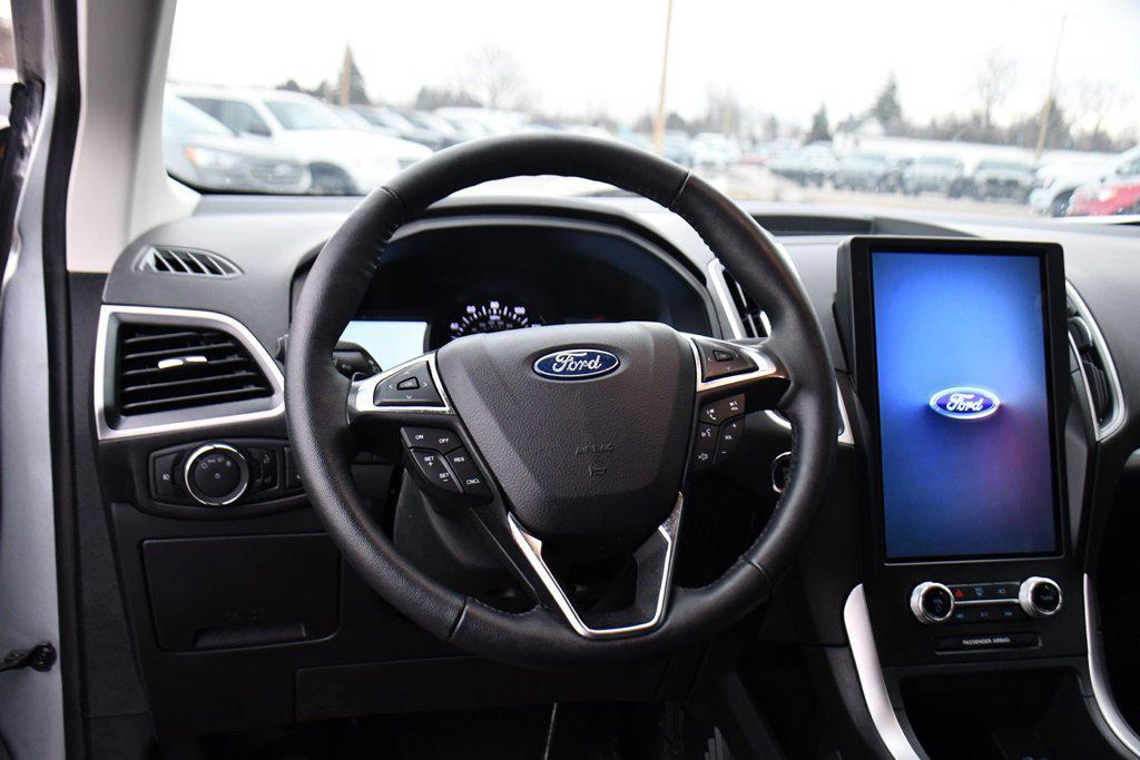 used 2024 Ford Edge car, priced at $28,995