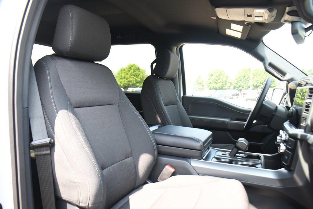 new 2025 Ford F-150 car, priced at $54,099