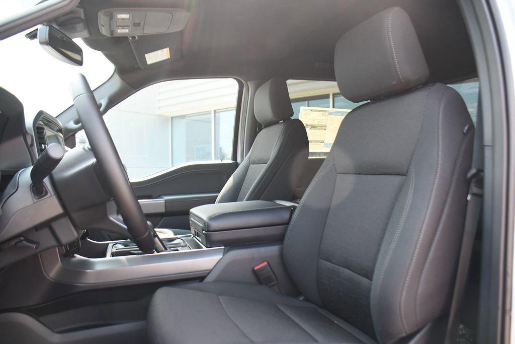 new 2025 Ford F-150 car, priced at $52,099