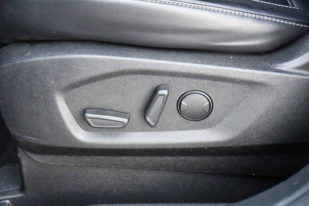 used 2024 Ford Edge car, priced at $24,249