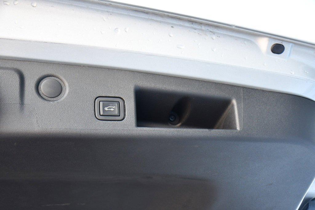 used 2022 Chevrolet Equinox car, priced at $19,749