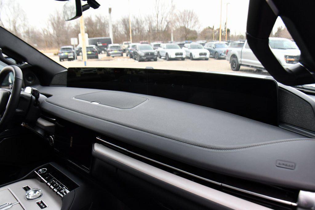 new 2026 Lincoln Navigator car, priced at $99,991