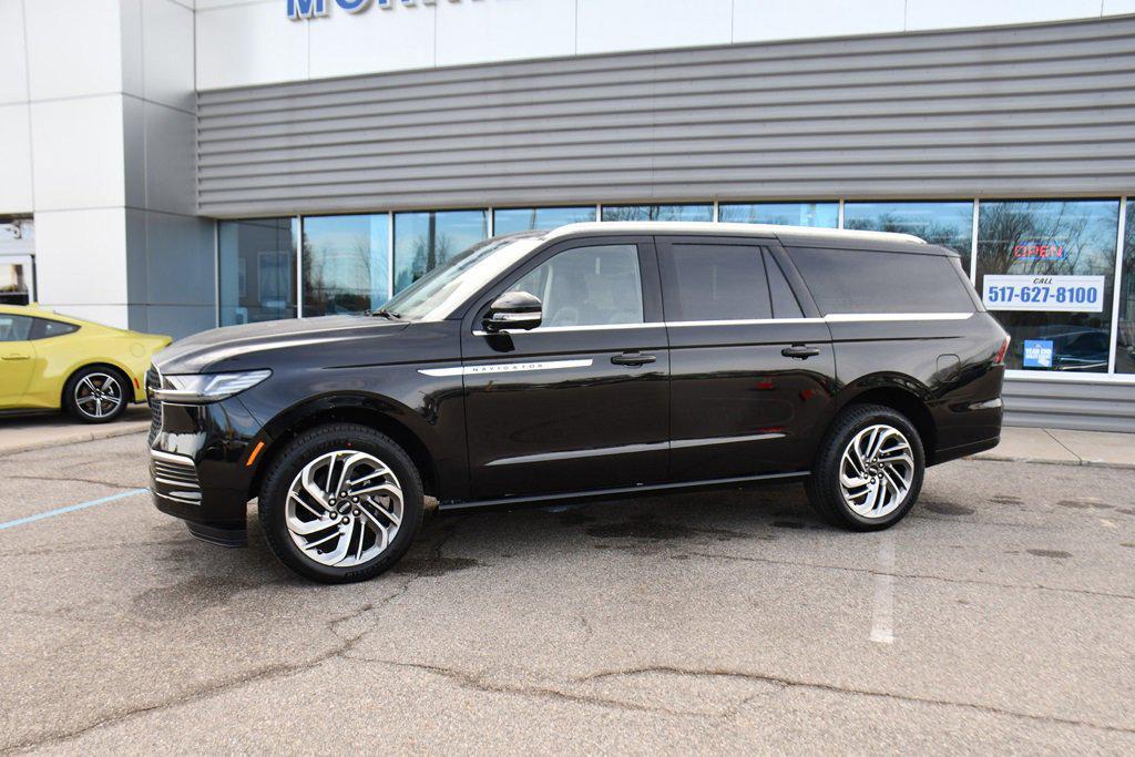 new 2025 Lincoln Navigator car, priced at $96,249
