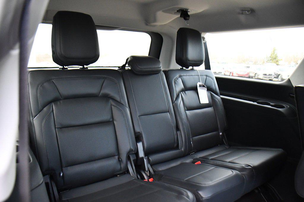 new 2025 Lincoln Navigator car, priced at $96,249