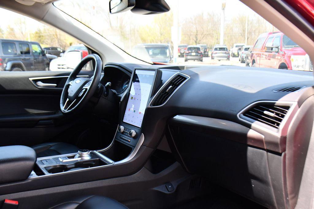used 2024 Ford Edge car, priced at $27,692