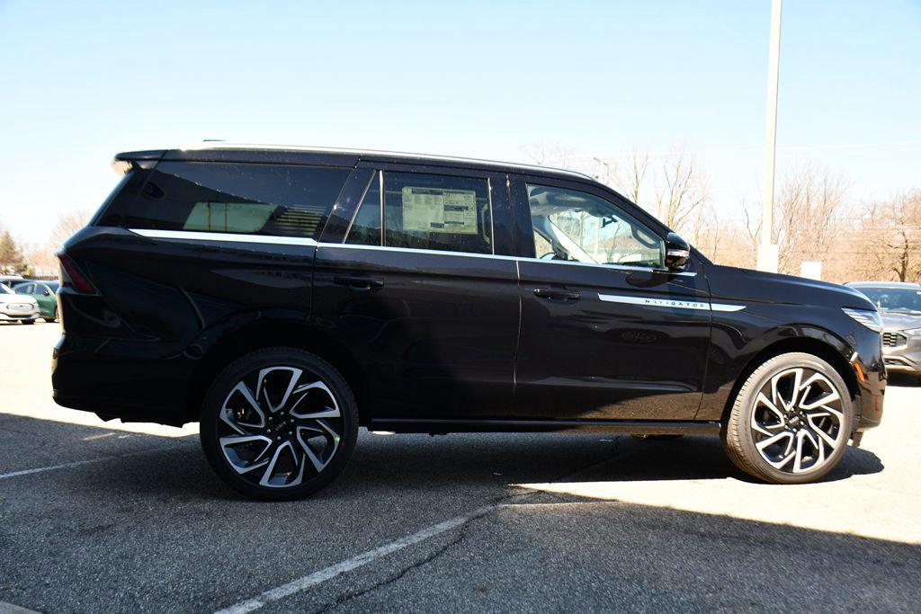 new 2026 Lincoln Navigator car, priced at $99,076
