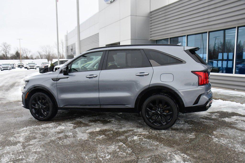 used 2022 Kia Sorento car, priced at $26,495