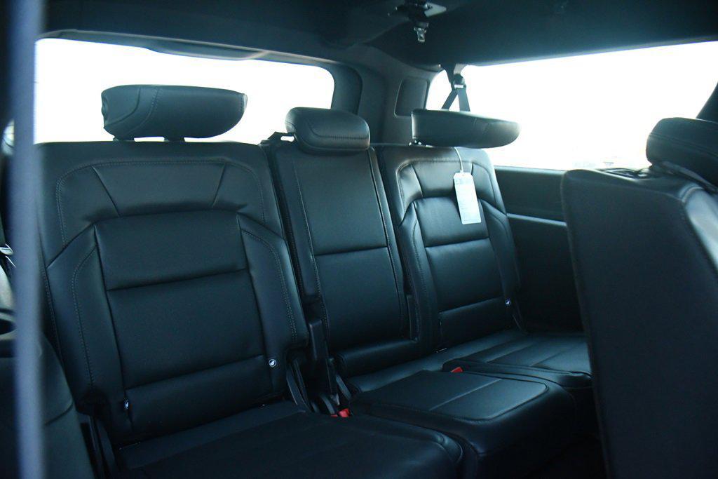 new 2026 Lincoln Navigator car, priced at $102,288