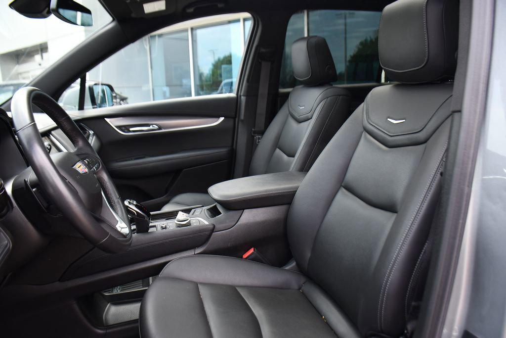 used 2024 Cadillac XT6 car, priced at $36,731