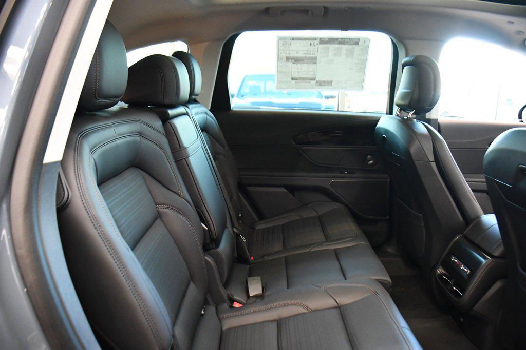 new 2026 Lincoln Nautilus car, priced at $57,057