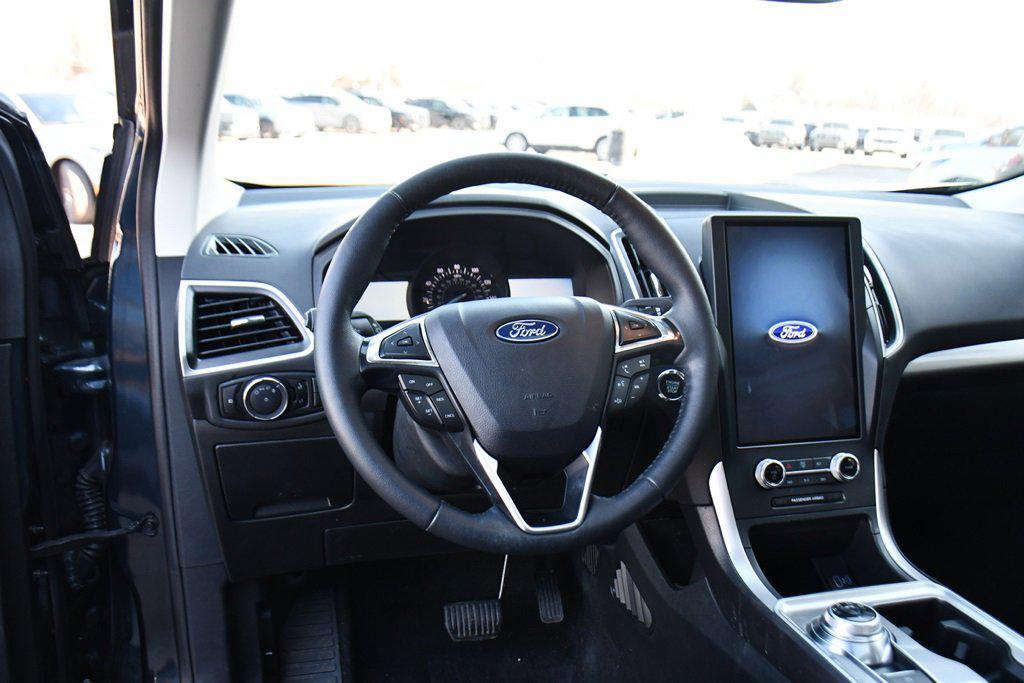 used 2024 Ford Edge car, priced at $26,995