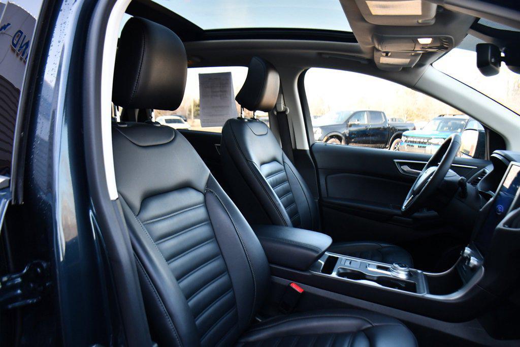 used 2024 Ford Edge car, priced at $26,995