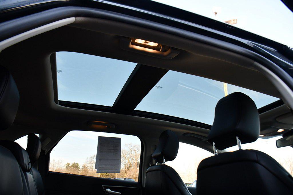 used 2024 Ford Edge car, priced at $26,995