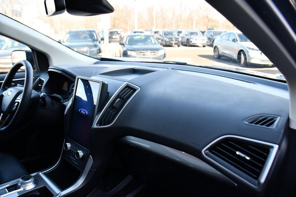 used 2024 Ford Edge car, priced at $26,995