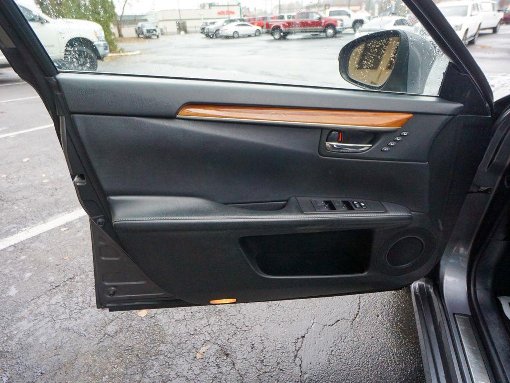 used 2014 Lexus ES 300h car, priced at $13,944